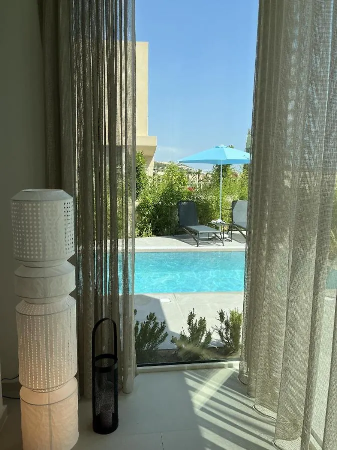 3-Bedroom Beach Villa With A Pool And Private Sauna In Green Coast Palase