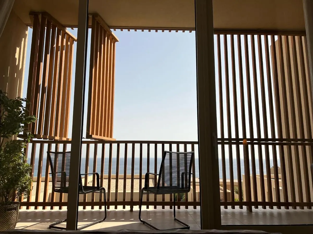 3-Bedroom Beach Villa With A Pool And Private Sauna In Green Coast Palase