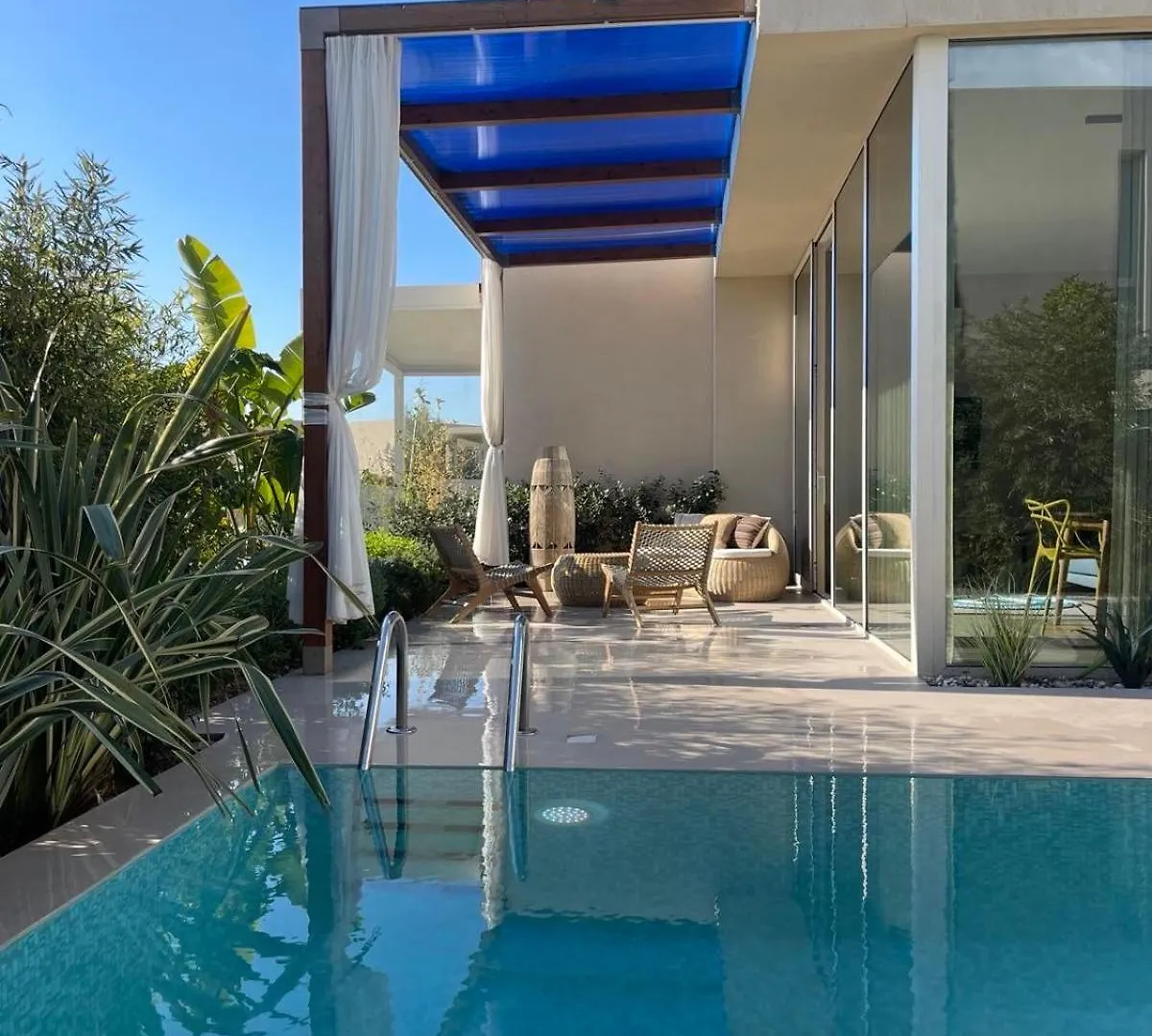 3-Bedroom Beach Villa With A Pool And Private Sauna In Green Coast Palase Paljasa